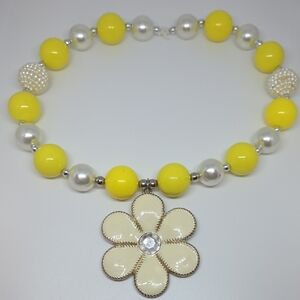 Large Bubble Bead Yellow and White Flower Stretchy Necklace